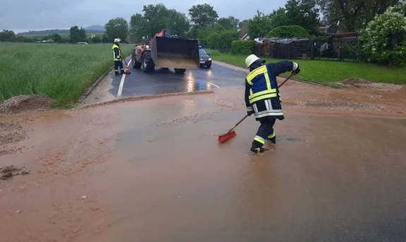 Feuerwehr im Ensatz.jpg